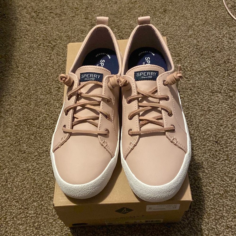 Women’s Sperry shoe